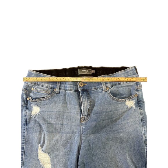 Torrid Womens Distressed Denim Shorts Size 16 Mid-Rise Light Wash Stretch Fabric - Picture 5 of 8